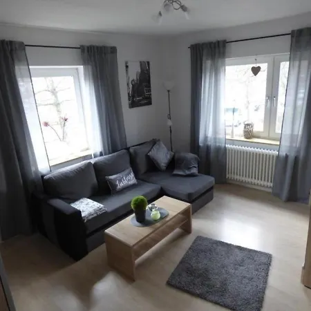 Grosse In Voslapp Mit Garten - A86099 Apartment