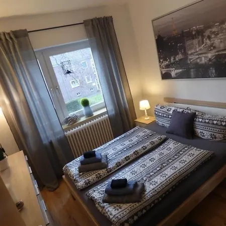 Apartment Grosse In Voslapp Mit Garten - A86099 *